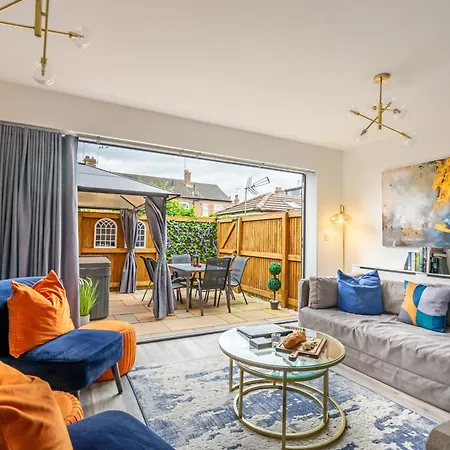 The Ebor House - With Hot Tub * York