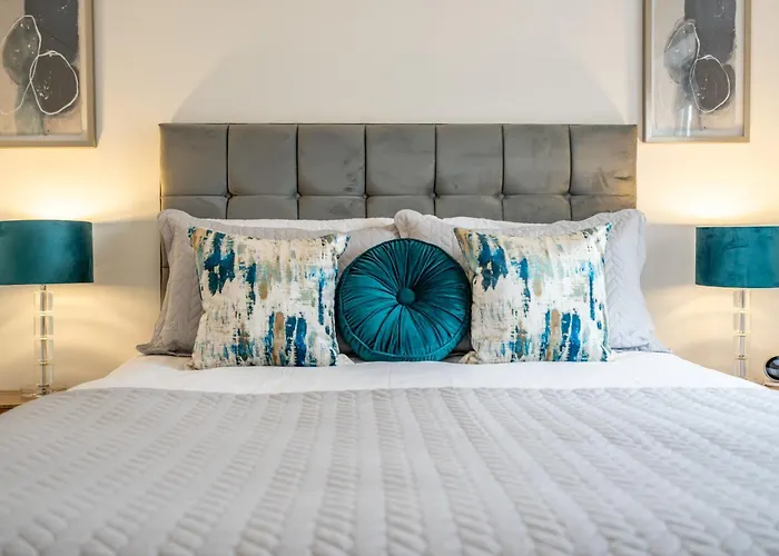 Ferienhaus The Ebor House - With Hot Tub